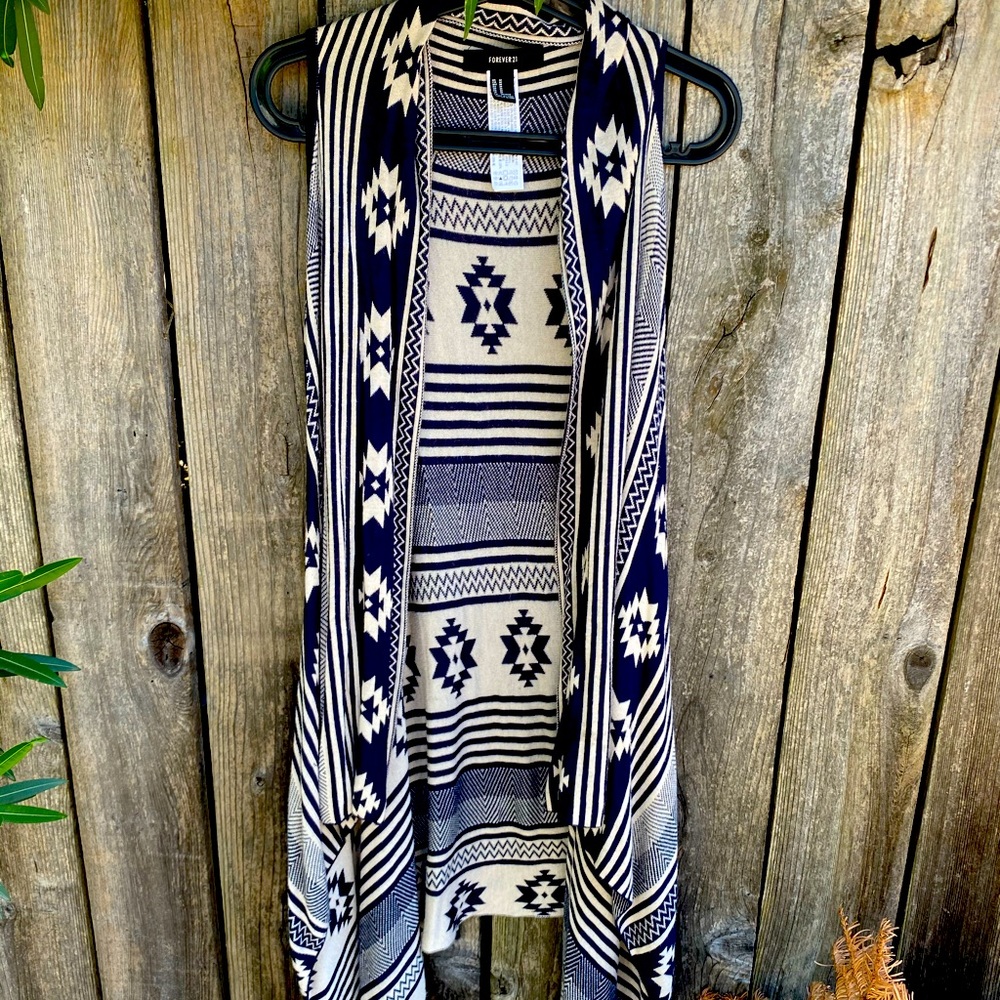 Unique Find! Forever 21 Patterned Shaw